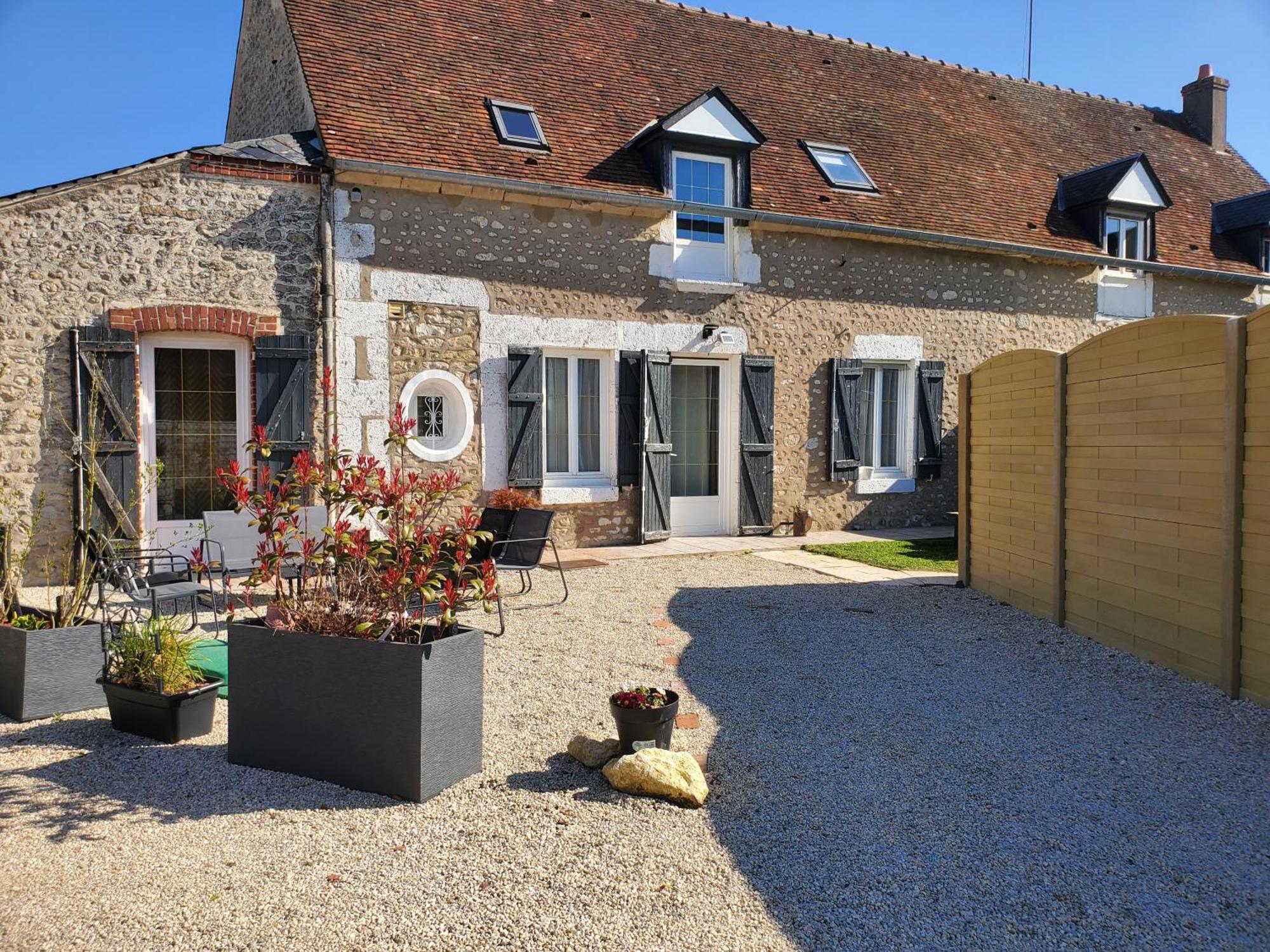 Eole-en-Beauce La Petite Folie B&B 외부 사진